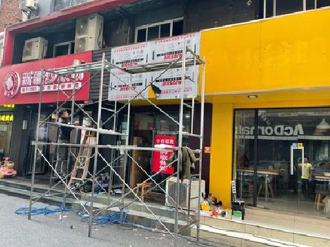 景东制作广告招牌如何避免它发黄？